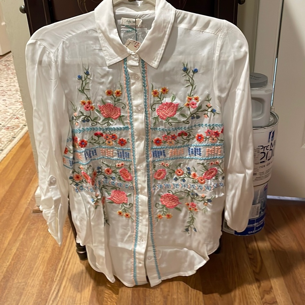 Kyla Seo embroidered tunic.